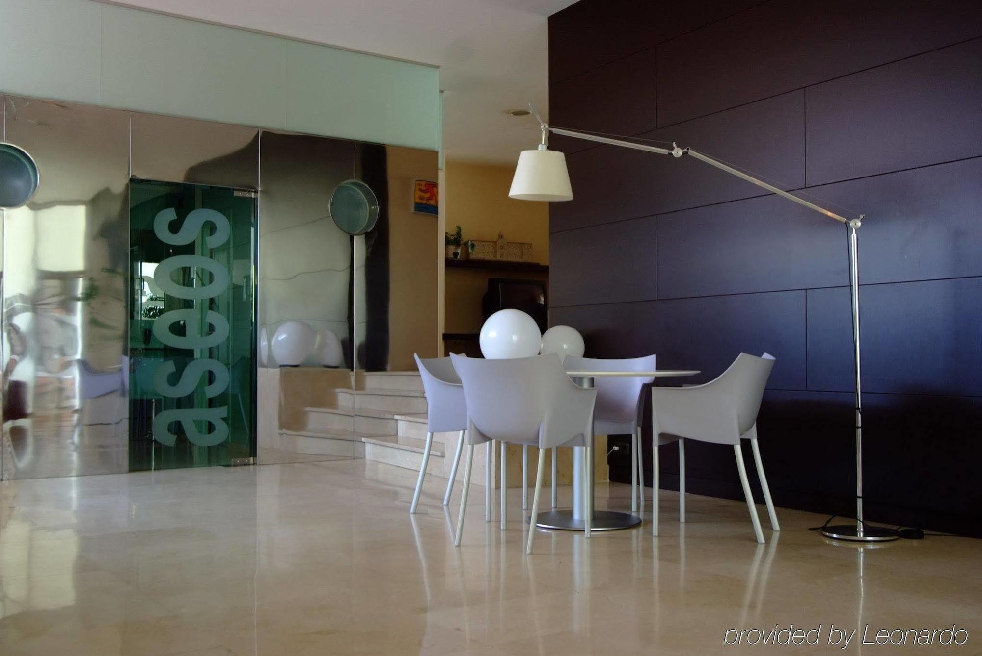 Hotel Colon Tuy Tui Wnętrze zdjęcie
